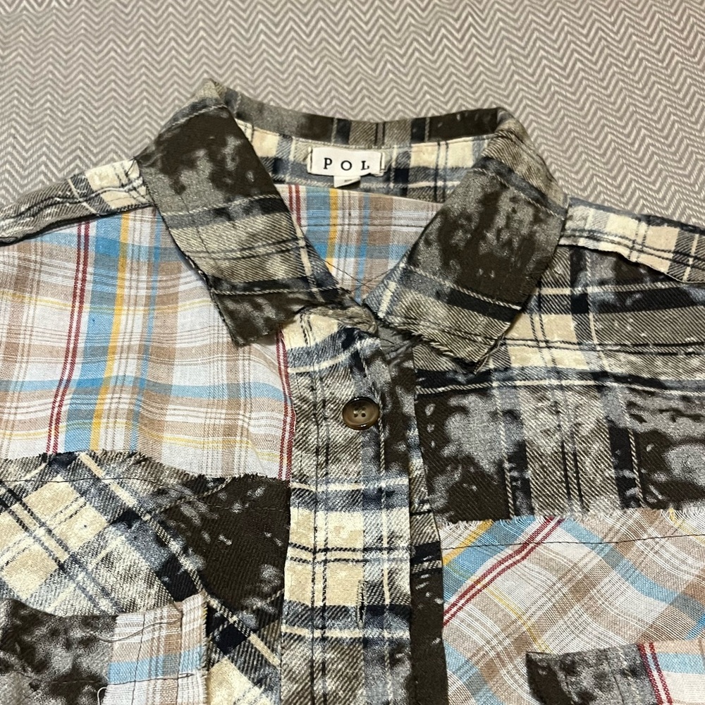 POL Rebel Roots Plaid Flannel Button Down Shirt/Shacket. Color: Choco Multi. - Picture 8 of 12